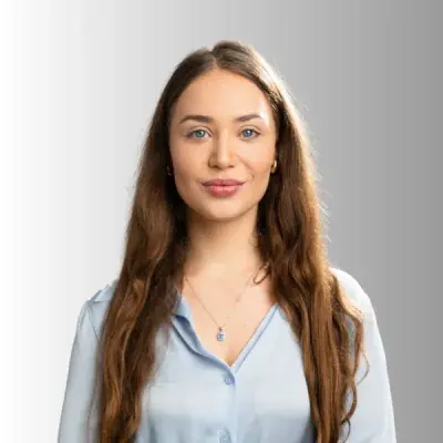 Emma Fröhlich, Co-Founder DevNest · Recruiting-Lead Weber Media